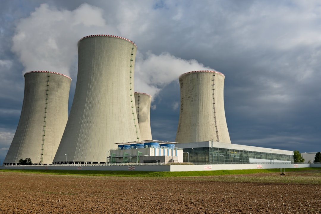 Army’s Janus Program Sends Nuclear Microreactors to 5 US Bases