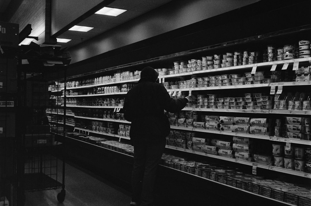 Caper AI Shopping Carts Help Shoppers Stick to Their Budget
