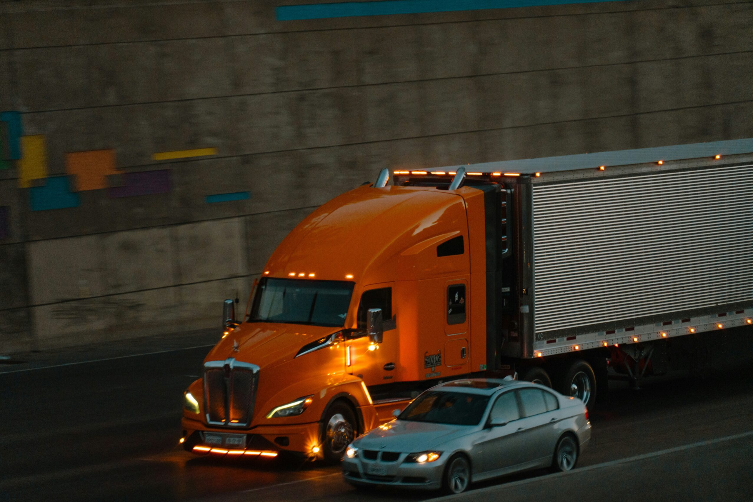 FMCSA Clears the Way for Driverless Truck Warning Beacons